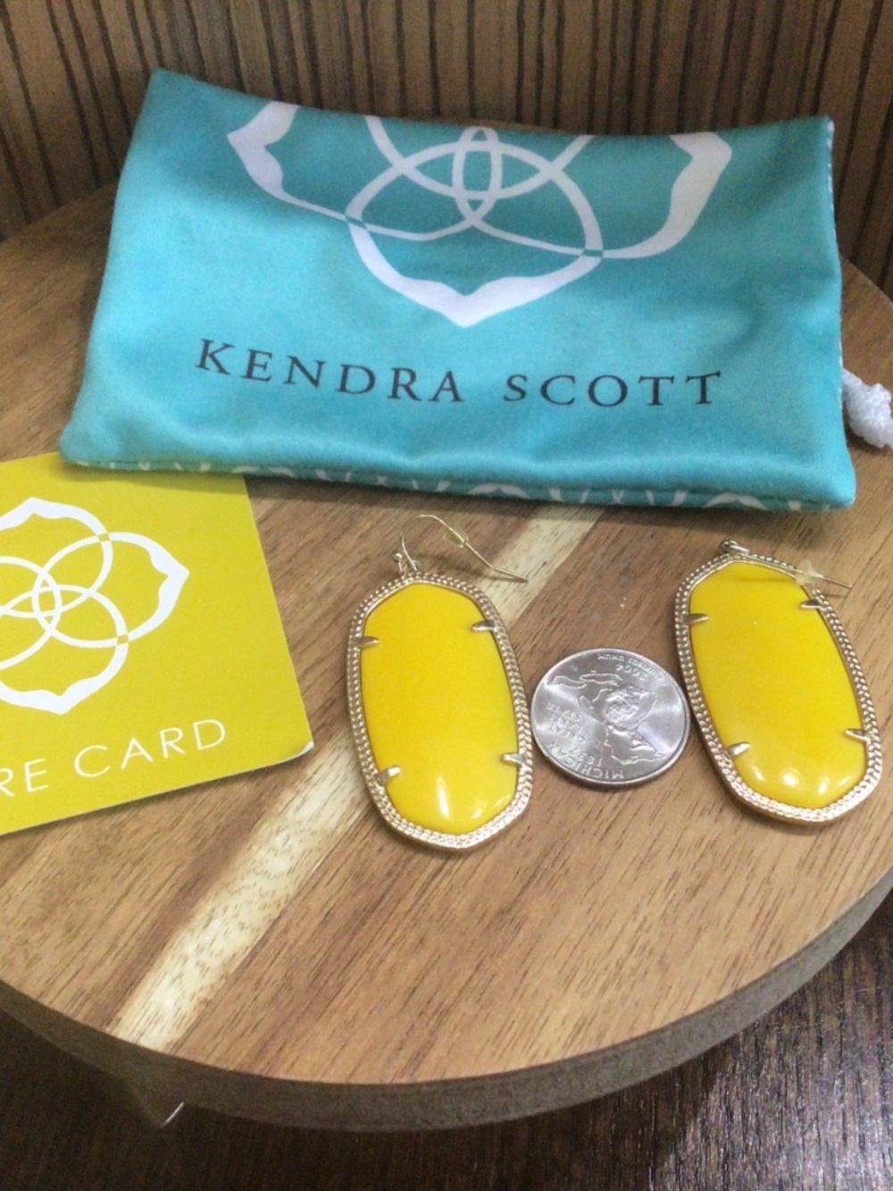 Kendra Scott, gold/yellow earrings. In new condition with care card and bag. - Picture 3 of 3